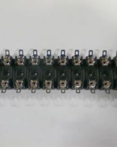 FUSEBLOCK,1/4" SM DIM 1-1/4",300V,25A     12 PCS/UNIT